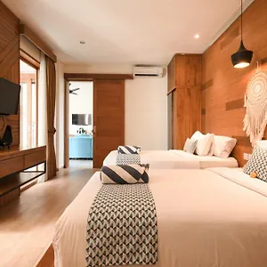 https://dwina-villa-batu-belig.ubudhotelsnow.com